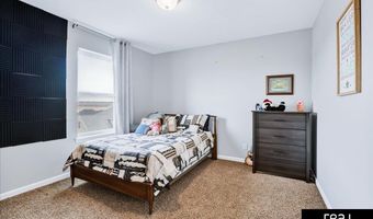 6456 Elm Hurst Dr, Papillion, NE 68157