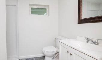 366 Sorrento Dr, Ballwin, MO 63021
