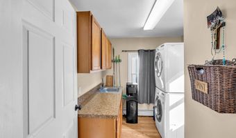 4 Conover St, Freehold, NJ 07728