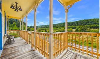10730 W End Rd, Arcata, CA 95521