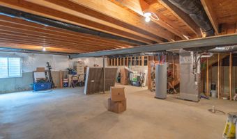 4223 Backstretch Ln, Bargersville, IN 46106