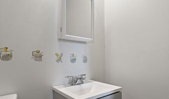 346 Locust Ave, Amsterdam, NY 12010