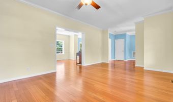 563 Vanderbilt Ave, Bayville, NJ 08721