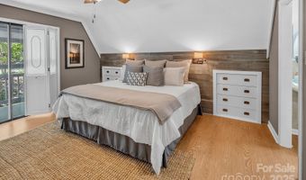 7608 Zermatt Ln, Charlotte, NC 28226