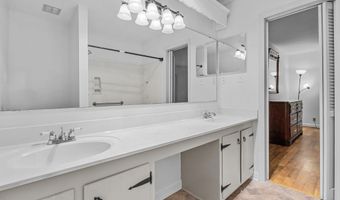 1811 Hobkirk Ct, Camden, SC 29020