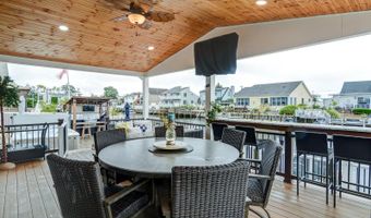 61 Yardarm Ct, Bayville, NJ 08721
