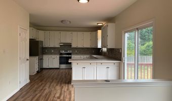 102 SWEETHOLLOW Dr, Bear, DE 19701