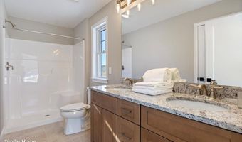 21 Edgewater Dr, Brentwood, NH 03833