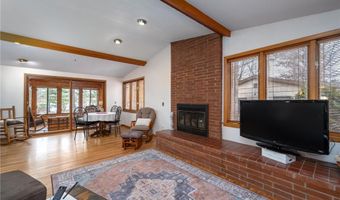 607 Cross Ave S, Amery, WI 54001