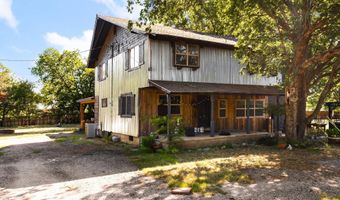 1829 W Lake Shore Dr, Alvarado, TX 76009
