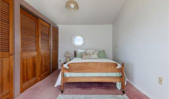 18 Beach Row, Narragansett, RI 02879
