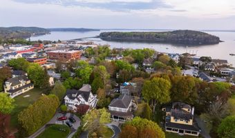 20 Albert Mdw, Bar Harbor, ME 04609