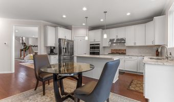 2825 Dillon Dr, Ann Arbor, MI 48105
