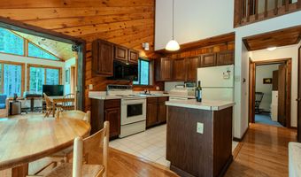 12 Bayberry Dr, Becket, MA 01223