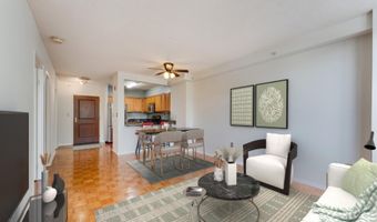 7111 WOODMONT Ave 608, Bethesda, MD 20815