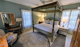 23 Waterside Dr, Beaufort, SC 29907