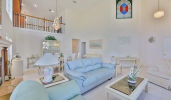 6107 MARBELLA Blvd, Apollo Beach, FL 33572