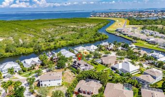 824 ISLEBAY Dr, Apollo Beach, FL 33572
