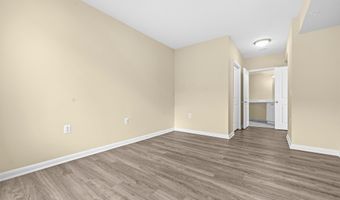 851 N GLEBE Rd 1419, Arlington, VA 22203