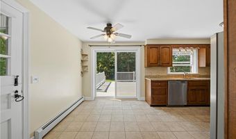 33 Shirley Dr, Cumberland, RI 02864
