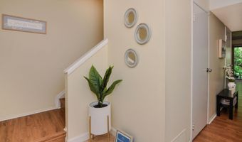 609 Watersedge Dr, Ann Arbor, MI 48105