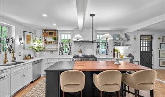 8061 Post Rd, North Kingstown, RI 02852