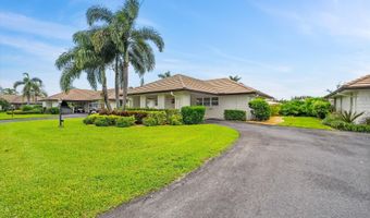 320 Villa Dr S, Atlantis, FL 33462