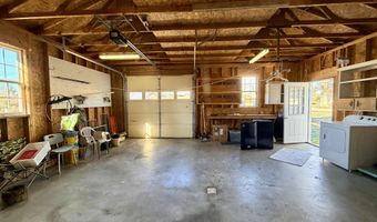 553 Mc Guire Ave, Beattyville, KY 41311