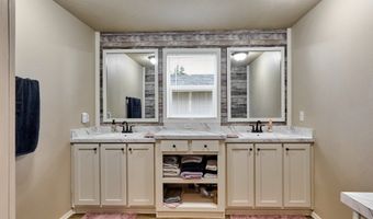 11633 WARBLER Ln, Aurora, OR 97002