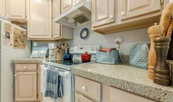 322 Pebble Trl, Alpharetta, GA 30003