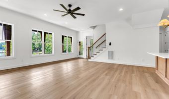 67 Cove Cir, Alexander City, AL 35010
