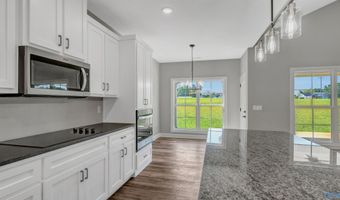 741 8th St NE, Arab, AL 35016