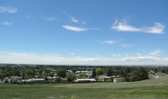 826 SKYLINE Dr, Cheyenne, WY 82009