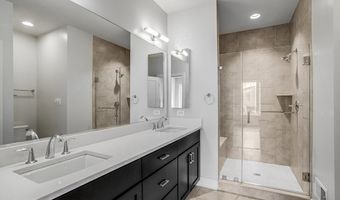 6940 ROCKLEDGE Dr, Bethesda, MD 20817