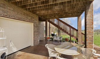 3988 N Farm Road 35, Ash Grove, MO 65604