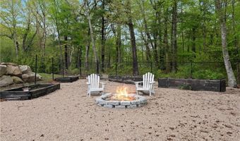 38 Miss Fry Dr, East Greenwich, RI 02818