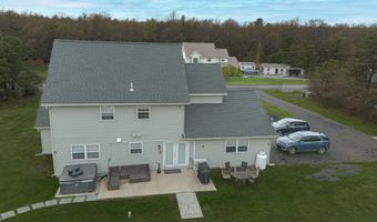 1139 Kindling Dr, Blakeslee, PA 18610