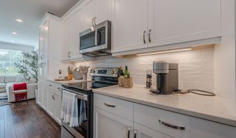 515 Burton Dr #807, Alpharetta, GA 30009