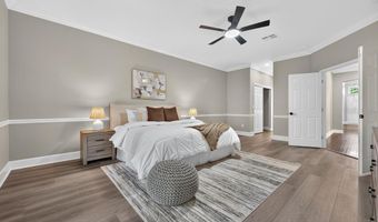 908 HILLY BEND Dr, Apopka, FL 32712