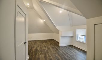 21 Nichols St, Ansonia, CT 06401