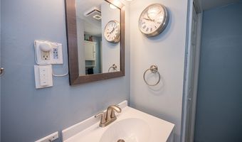 9658 Oakland St, Angola, NY 14006