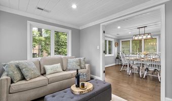 8605 ARDFOUR Ln, Annandale, VA 22003