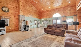 150 Lakeview Dr, Errol, NH 03579