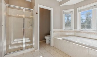 21590 MERION St, Ashburn, VA 20147