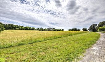 141 Holcomb Spur NW, Adairsville, GA 30103