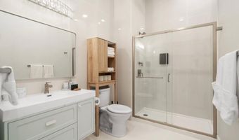 161 BROADWAY 2R, Bayonne, NJ 07002