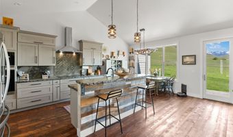 69300 Pellew Creek Ln, Arlee, MT 59821