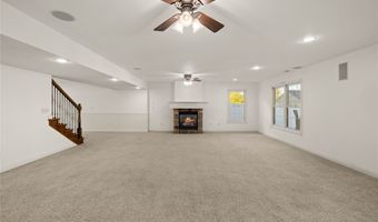 221 19th St SW, Altoona, IA 50009