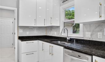 475 Trammell Dr, Alpharetta, GA 30009