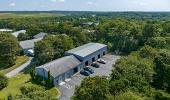 7 Colonel Dr, Bourne, MA 02532